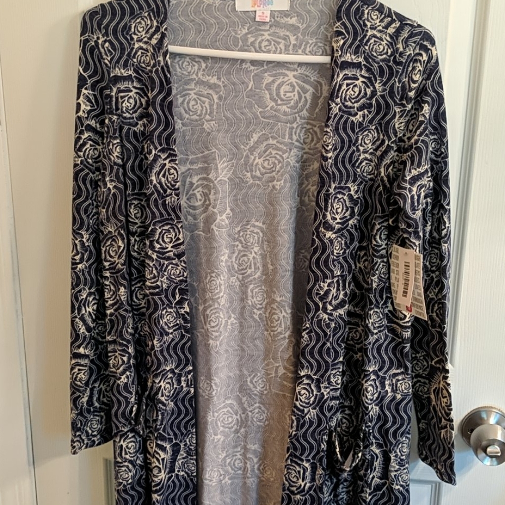 NWT small Lularoe Sarah blue roses